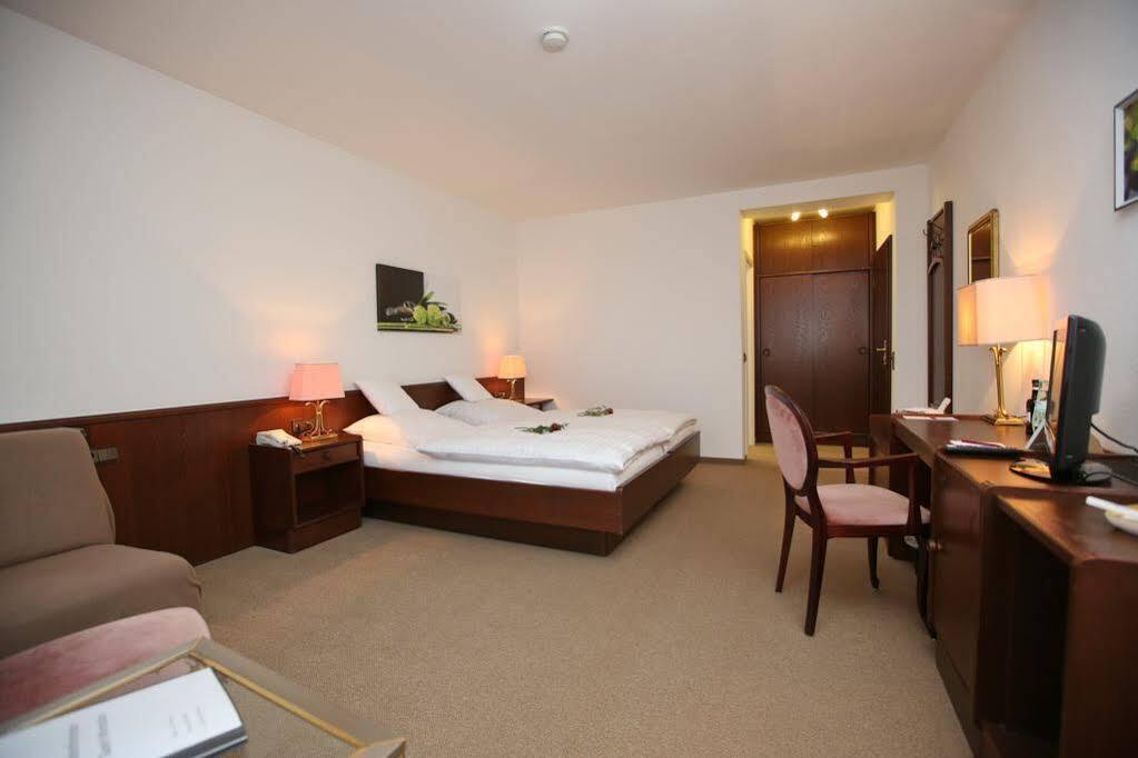 Hotel Am Peterstor Montabaur Luaran gambar
